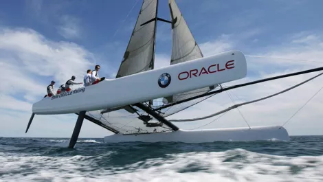 Oracle revenue up despite cloud challengers