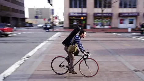 Cycling or walking to work linked to health benefits