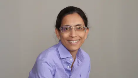 Suneetha headshot photo  ps