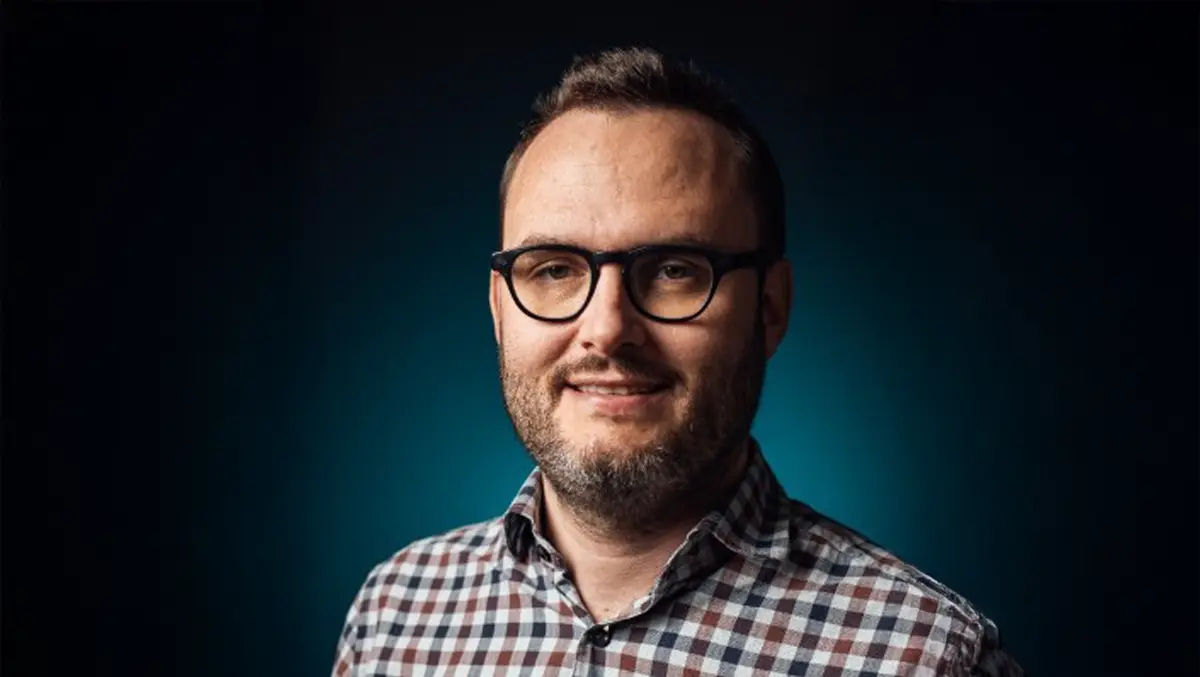 Ps petr podrouzek headshot